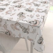 Biante Detský bavlnený obdĺžnikový obrus Sandra SA-462 Slony so sivohnedou dúhou na bielom 50x100 cm