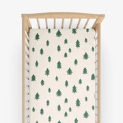 Goldea vianočná bavlnená napínacia plachta do detskej postieľky - stromčeky na režnom 60 x 120 cm
