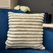 Obliečka na vankúš Laura 40x40 cm 7 béžová