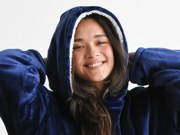 XPOSE® Mikroplyšová  mikinová deka  s barančekom - tmavo modrá