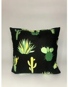 Obliečka na vankúšik Kaktus 40x40 cm Farba: Čierny Kaktus