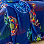 Modrá detská deka z mikroplyšu 130x170 cm Bright Football – Catherine Lansfield