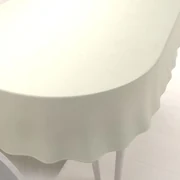 Biante Zamatový oválny obrus Velvet Prémium SVP-003 Smotanový 100x140 cm