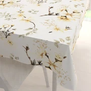 Biante Bavlnený obdĺžnikový obrus Sandra SA-582 Žlté kvety s vetvičkami na bielom 50x100 cm