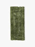 Behúň s vysokým vlasom a reliéfnou štruktúrou Genève