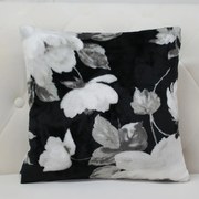 Obliečka na vankúš Pola 40x40 cm sivá