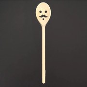 AMADEA Drevená vareška s tvárou, masívne drevo, dĺžka 30 cm