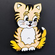 AMADEA Drevený magnet mačka 6 cm