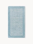 Koberec's nízkym vlasom Kari