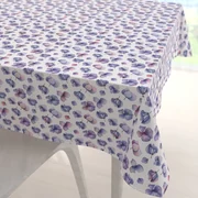 Biante Dekoračný štvorcový obrus Porto PRT-024 Modré okvetné lístky na bielom 40x40 cm