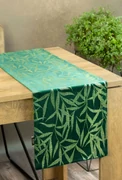 Dekorstudio Elegantný zamatový behúň na stôl BLINK 15 tmavozelený Rozmer behúňa (šírka x dĺžka): 35x140cm