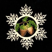 AMADEA Drevená ozdoba farebná vločka so žaluďmi 9 cm