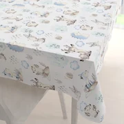 Biante Detský bavlnený obdĺžnikový obrus Sandra SA-478 Lesné zvieratká v čučoriedkach na bielom 50x100 cm