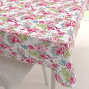 Biante Bavlnený obdĺžnikový obrus Sandra SA-493 Kolibríky s ružovými kvetmi na bielom 50x100 cm