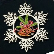 AMADEA Drevená ozdoba farebná vločka so zvončekmi 9 cm