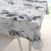 Biante Zamatový štvorcový obrus Tamara TMR-006 Designové kvety na sivom 40x40 cm