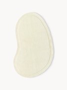 Ručne tuftovaný vlnený koberec v organickom tvare Kadey