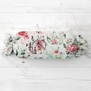 Biante Vankúš valec bonbon Sandra SA-415 Kvety na mintovom hexagóne 15x40 cm