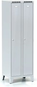 Kovová šatníková skrinka S7 na nohách, 2-dverová, 1904 x 600 x 500 mm, demont, otočný zámok, sivé dvere