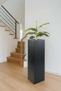 Hranatý kvetináč BLOCK, výška 100 cm, materiál MDF, čierny mat