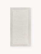 Koberec's nízkym vlasom Kari