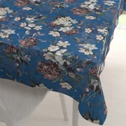Biante Teflónový obdĺžnikový obrus TF-061 Kvety na modrom 50x100 cm