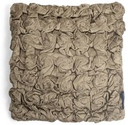 Taupe zamatový nariasený vankúš Smock- 30 * 30 * 10cm
