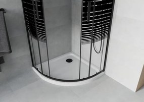Mexen Rio, štvrťkruhový sprchovací kút s posuvnými dverami 90(dvere) x 90(dvere) x 190 cm, 6mm číre sklo s pásikmi, čierny profil + biela sprchová vanička Slim, 863-090-090-70-20-4110B