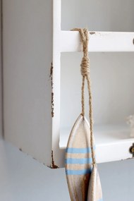 Biela antik nástenná polička Chic Antique so 6 priehradkami – 50*14,5*37 cm