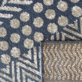 Dizajnový koberec s decentnými vzormi