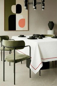 Obrus QUEEN biely s bordovou Rozmer: 140x180 cm