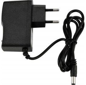 BERGE Zásuvný LED zdroj 12V - 18W - 1,5A