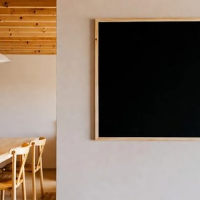 Toptabule.sk  Čierna magnetická tabuľa NATURE LINE v prírodnom drevenom ráme 60x40 cm