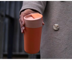 Oranžový cestovný hrnček 450 ml Sipp – Joseph Joseph