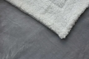 Jerry Fabrics Mikroplyšová deka s baránkom - Károvaná | 150 x 200 cm