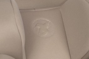 Autosedačka Colibro Petit I-Size 40 - 87 cm Camel