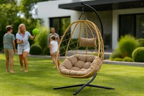 Závesné kreslo Garden Line béžovej farby s béžovým vankúšom a čiernym rámom FAT9100