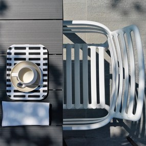DOGA ARMCHAIR záhradná stolička s podrúčkami bianco