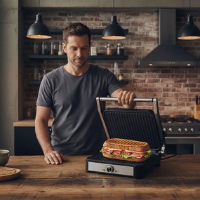 KADEN Elektrický kontaktný gril panini, vrúbkované platne 2000W KADEN