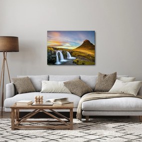 Obraz hory a vodopádov na Islande (70x50 cm)