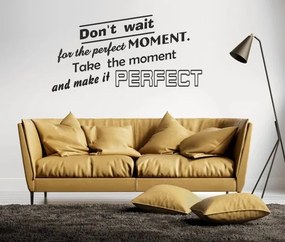 Nálepka na stenu s textom PERFECT MOMENT 50 x 100 cm