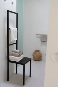 Čierny oceľový stojan na uteráky Dressbuddy – Spinder Design