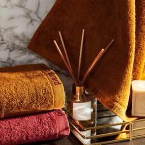 BAVLNENÝ UTERÁK PIERRE CARDIN EVI 70X140 CM BORDOVÁ