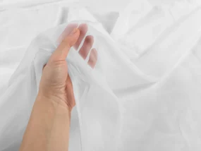 Voál biely hladký s olovkom ZAC-015 výška 250 cm Šitie na mieru