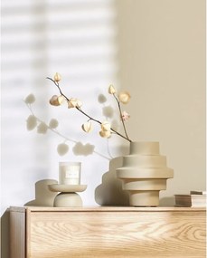 Béžová oceľová váza (výška 23 cm) Velia – Kave Home