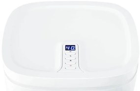 Odvlhčovač vzduchu s LED displejom a nádržom kapacity 2,2 litrov