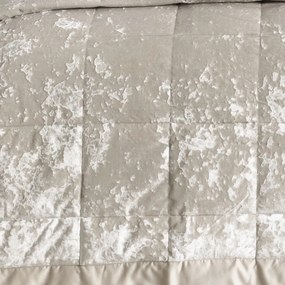 Béžový zamatový prešívaný prehoz na dvojlôžko 220x220 cm Crushed - Catherine Lansfield