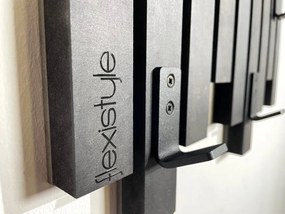 Čierny nástenný vešiak na oblečenie Šírka: 60 cm | Výška: 30 cm