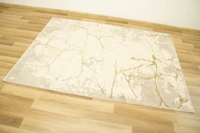 Koberec Allora Plus B919A Marmur Trojuholníky béžový / krémový / zlatý
