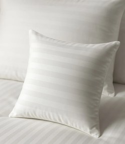 INTERMEDIC SK Obliečka biela damašek na vankúšik 40x40 cm – prúžok 2 cm, zips, 100 % bavlna